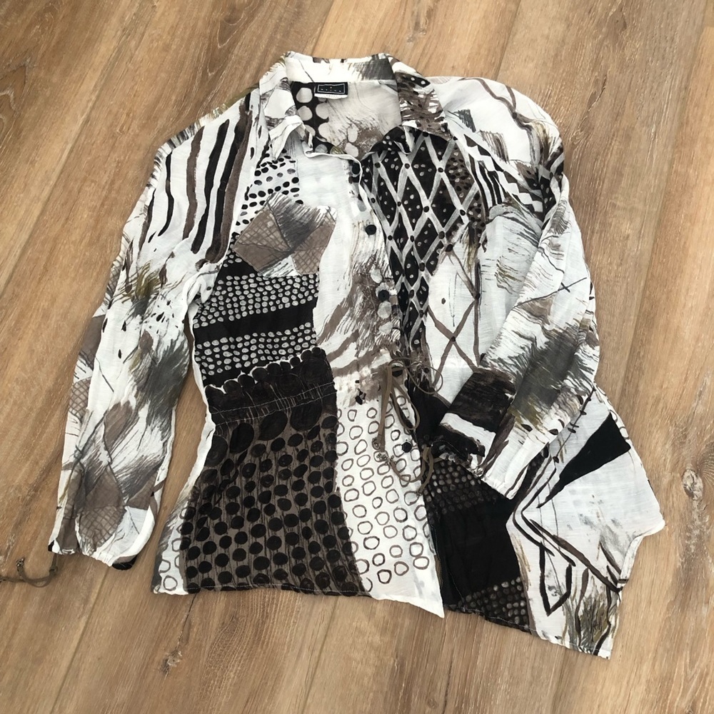 atika Women’s Button Down Blouse Top Size 4 Office Business Church Party Travel